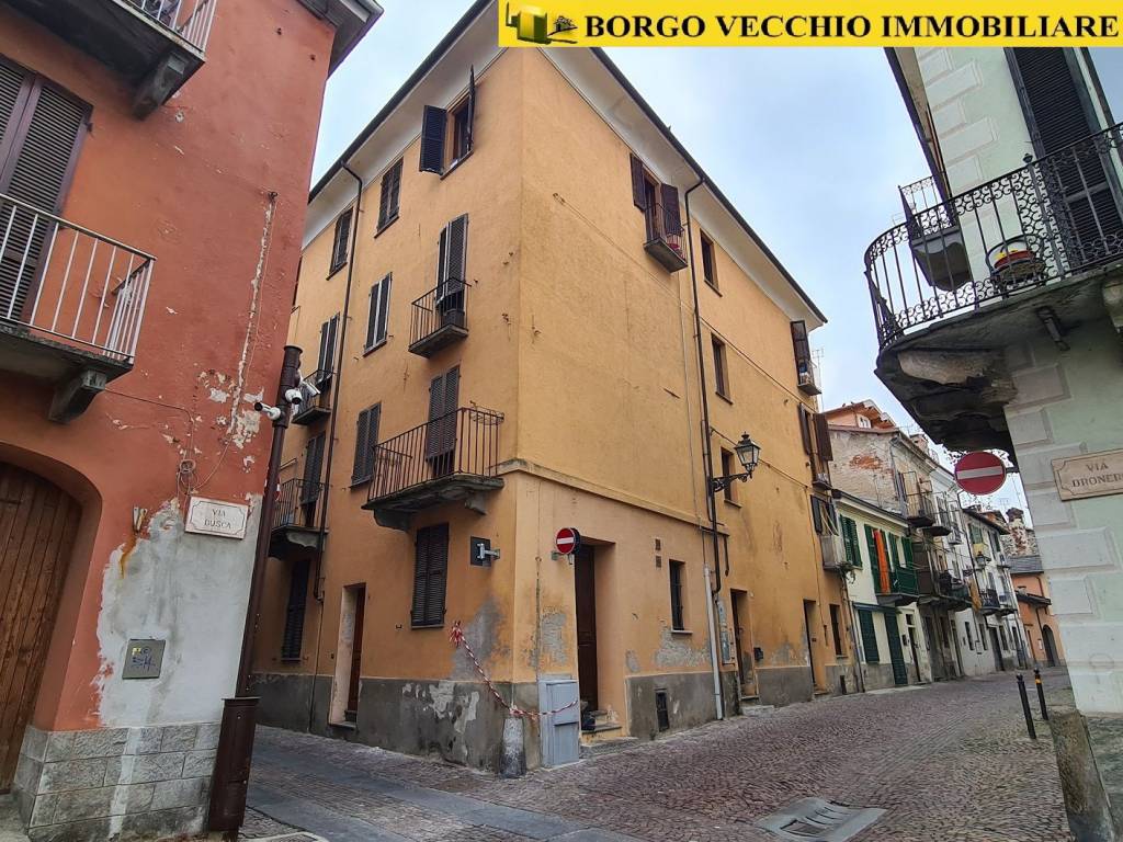 Appartamento in vendita a Cuneo via Busca