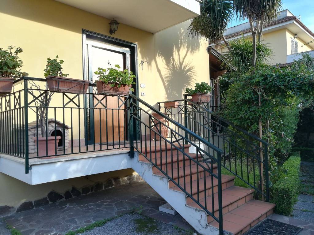 Villa in in vendita da privato a Giugliano in Campania via Vicinale Recapito, 82
