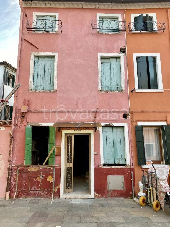 Casa Indipendente in in vendita da privato a Venezia san Martino Sinistra, 628