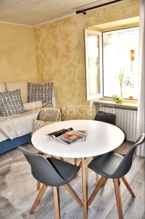 Appartamento in in vendita da privato ad Acqui Terme corso Bagni, 81