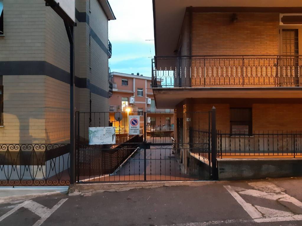Posto Auto in affitto a Fonte Nuova via Cesare Beccaria, 4