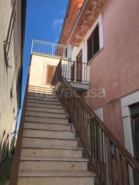 Villa in vendita a Calvi via Roma, 54