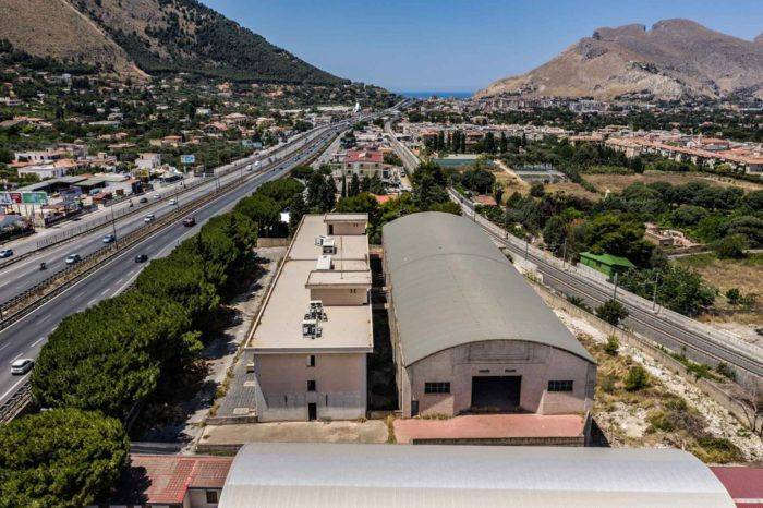 Capannone Industriale in in vendita da privato a Palermo viale della Regione Siciliana Nord Ovest
