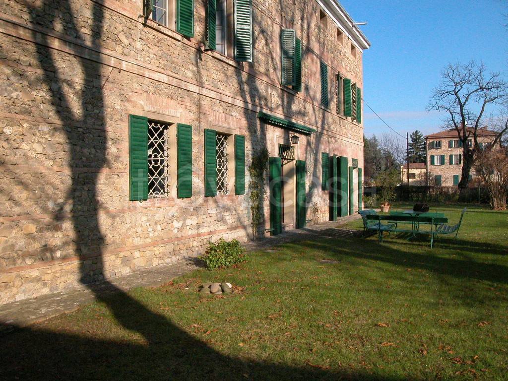Villa in vendita a Savignano sul Panaro via Doccia, 434