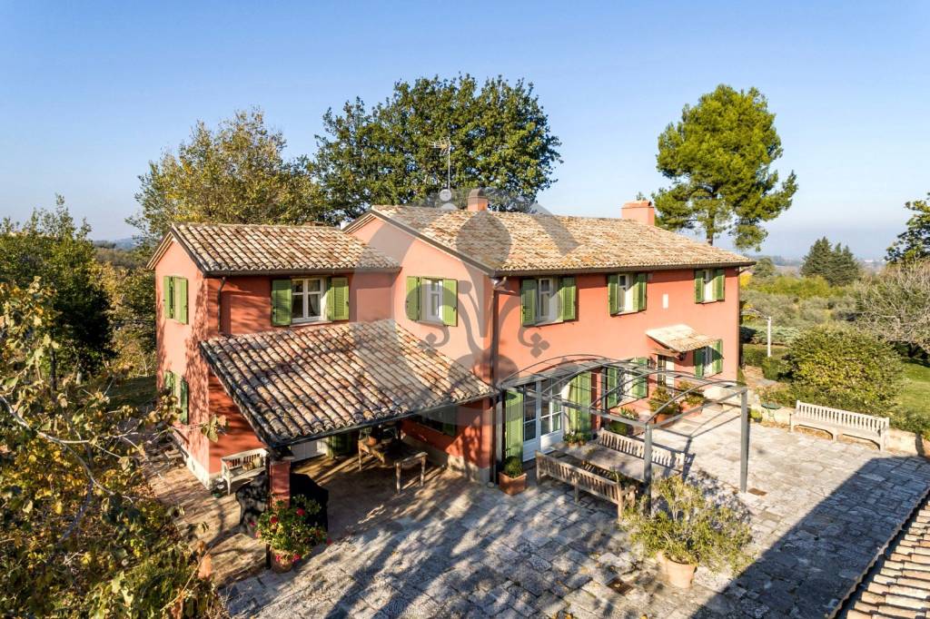 Villa in vendita a Fano strada Comunale di Monte Giove