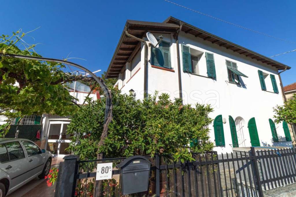 Appartamento in vendita ad Andora via Divizia, 80