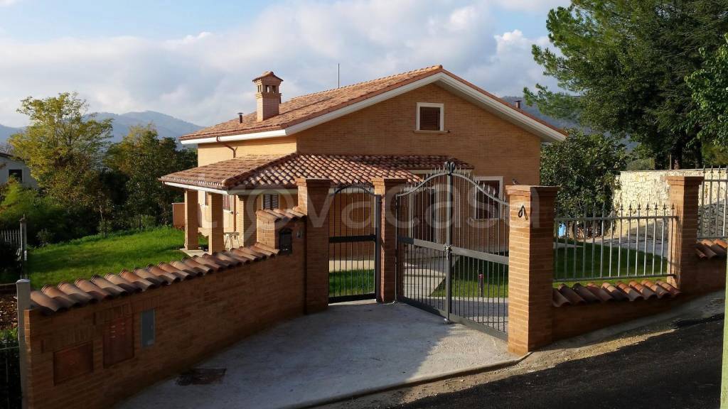 Villa in in vendita da privato a Venarotta via Frazione Capodipiano, 51