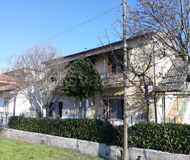 Appartamento in vendita a Frosinone via Giacomo Puccini