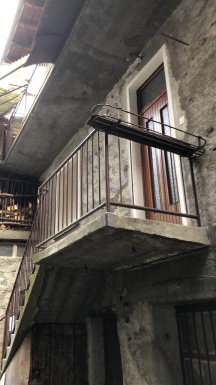 Casa Indipendente in vendita a Ponte in Valtellina vicolo Canaletta